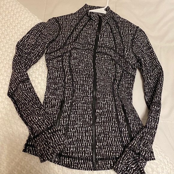 lululemon athletica Jackets & Blazers - Lululemon define jacket